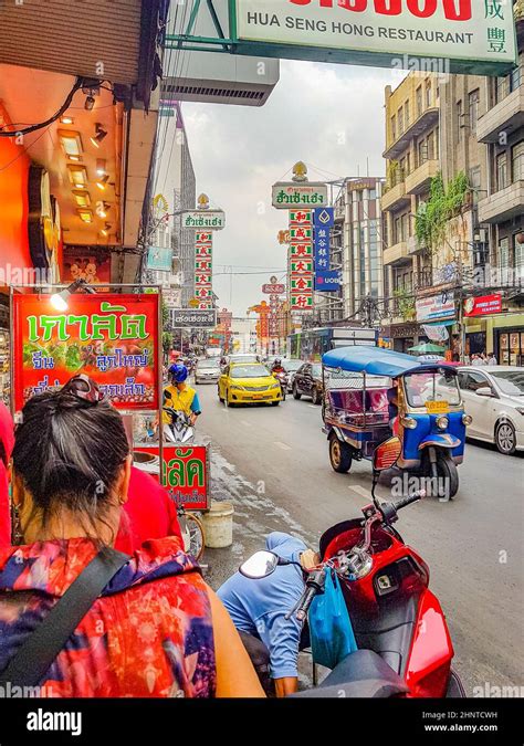 Bangkok Yaowarat Road Hi Res Stock Photography And Images Alamy