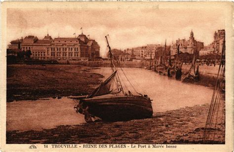 Trouville Reine des Plages Le Port a Marée basse Cartorum