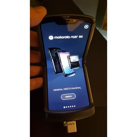 Малък, но мощен - „Моторола“ пуска нов модел сгъваем RAZR с 5G