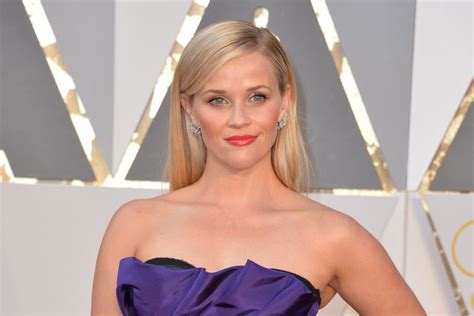Reese Witherspoon Celebrates Legally Blonde On Its 15th Anniversary