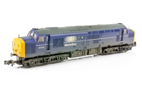 371 472 Graham Farish Class 37 0 Diesel Locomotive Number 37 242 Brickyard Models Unleashing