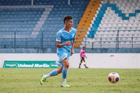 S O Paulo Acerta O Lateral Direito Felipe Rissani Que Jogou A