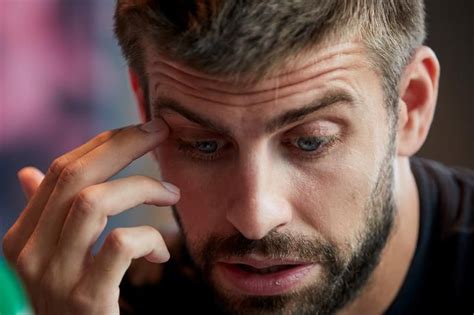 Piqué denunciado por conducir sin puntos en el carné Estadio Deportivo