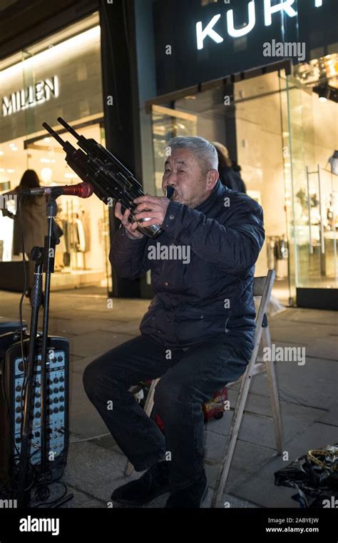 Sheng Instrument Hi Res Stock Photography And Images Alamy