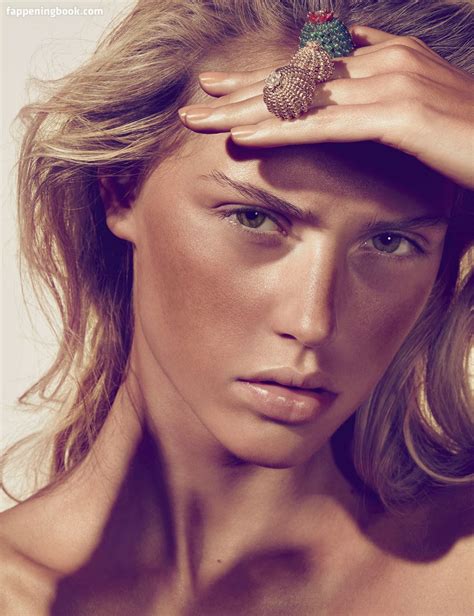 Claire Guena Nude OnlyFans Leaks Fappening FappeningBook