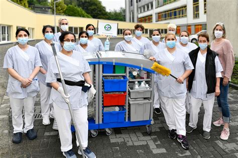 Ein Sauberes Krankenhaus Durch Systemische Reinigung Helios