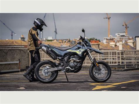 Used Sinnis Apache Super Moto 125 Smr In Farnborough Hampshire Msg
