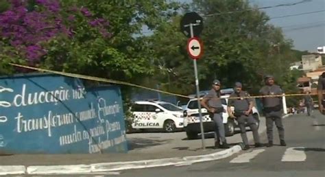 Atirador mata estudante a tiros e fere outros três em escola de São