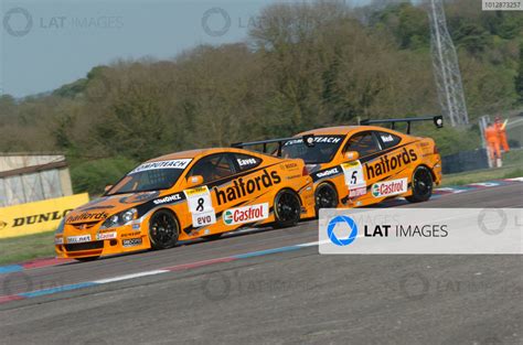 2005 Dunlop MSA British Touring Car Championship Thruxton England