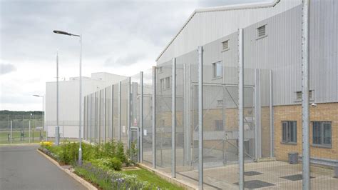 Female Prison Officer Arrested For Sex With Inmate