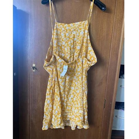 Cotton On Dress Yellow With Low Back So Gorgeous Depop