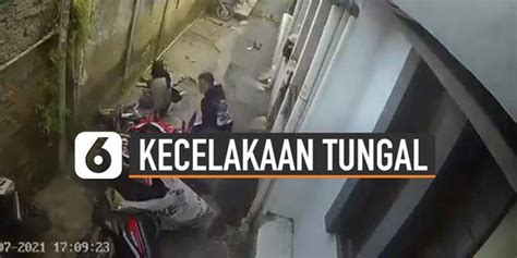 Video Ngeri Pengendara Motor Hilang Kendali Saat Berkendara Di Jalan