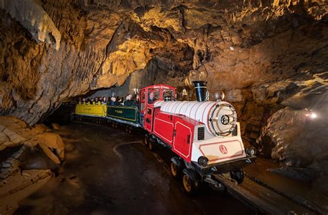 Grottes De B Tharram Vall Es De Gavarnie