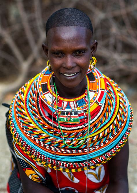 Portrait Of A Samburu Woman With A Huge Necklace Samburu Flickr