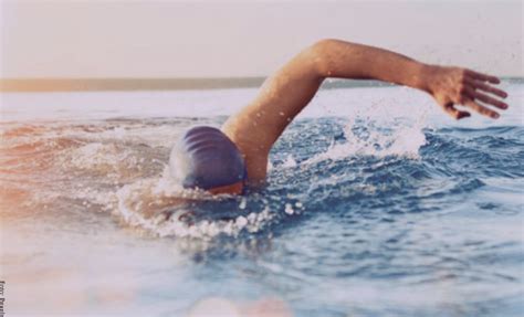 El Significado De So Ar Con Nadar En Agua Sucia Qu Te Revela Tu