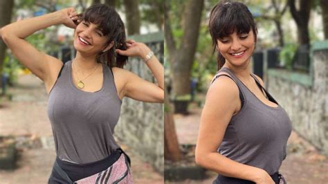 5 Times Gandii Baat Star Anveshi Jain Soars Temperature With Sexy Jaw Dropping Photos