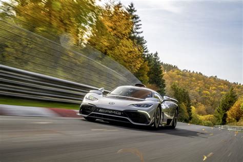 Mercedes AMG One supera Porsche e bate recorde em Nürburgring