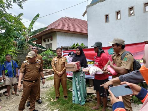 PJ Bupati Gerak Cepat Beri Bantuan Korban Angin Kencang Pada 5