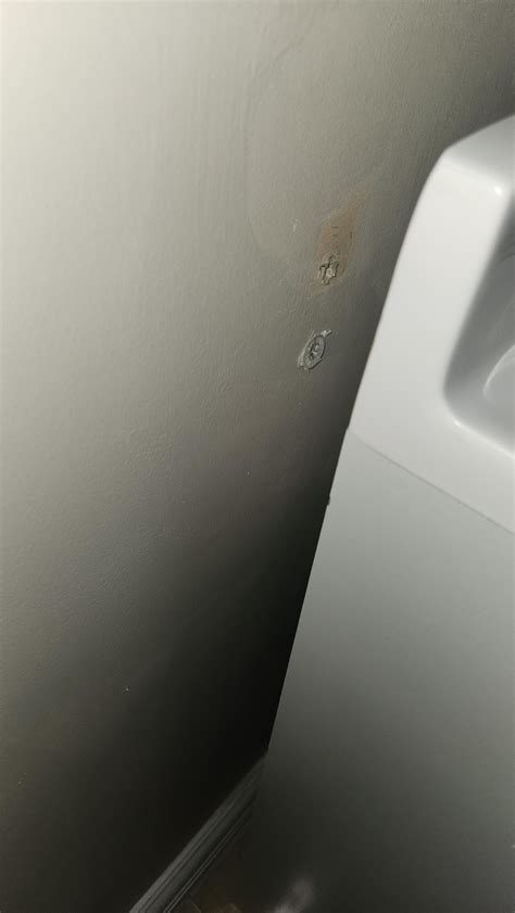 3inch gap between. Vanity and wall : r/Plumbing