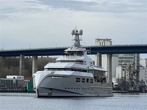 Megayacht L Rssen Meter Yacht Shipspottingmag