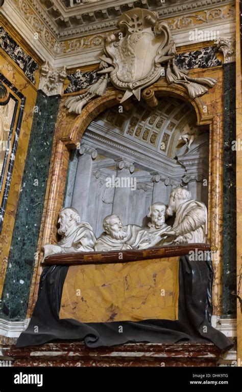 La Famiglia Angolo Guarda Lestasi Di Santa Teresa Di Gian Lorenzo