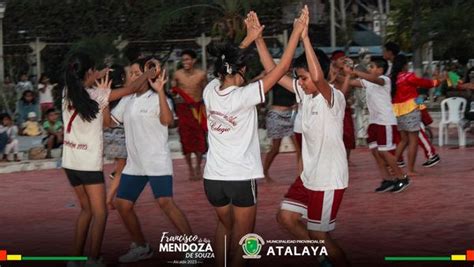 Jóvenes participan en viernes culturales promovido por Municipalidad