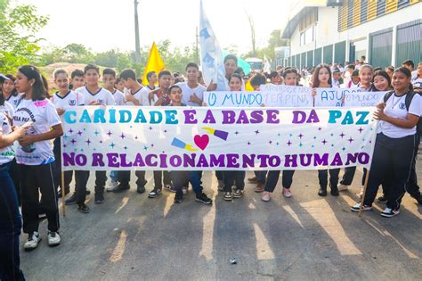 Alunos Da Rede Municipal Realizam Primeira Caminhada Pela Paz