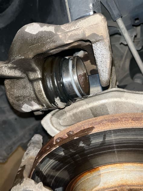 Front Brake Piston Rmechanics