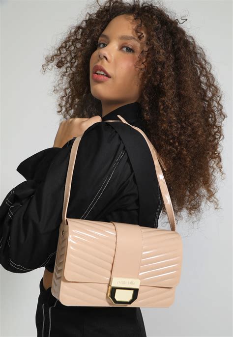 Bolsa Petite Jolie Matelassê Nude Compre Agora Dafiti Brasil