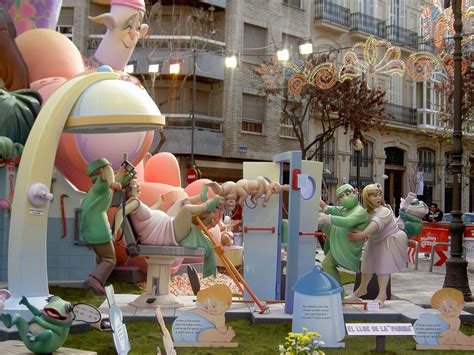 Por qué en las Fallas 2024 se quema el trabajo de meses en vez de