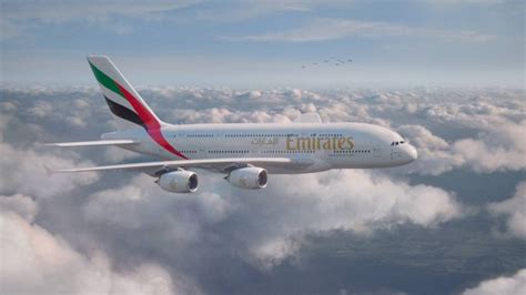 Pesawat Emirates A380 800 Mendarat Di Bali 1 Juni Ap I Berisi 460