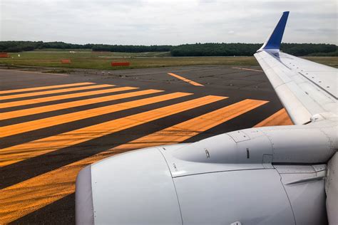 Runway Markings: All You Need to Know - KN Aviation