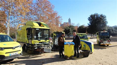 Girona Incorpora Vehicles I Carretons Per A La Neteja Vi Ria