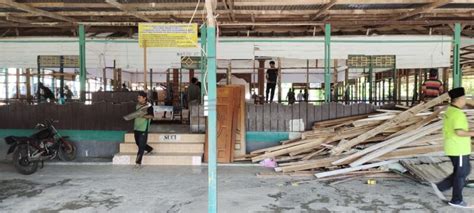 Karya Bakti Kodim Yahukimo Bantu Masyarakat Rehab Masjid Dekai