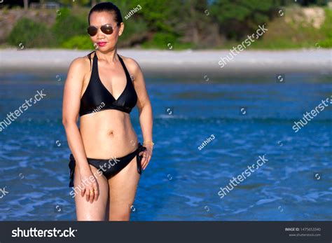 Woman Show Shape Beautiful Black Bikini Stock Photo Shutterstock