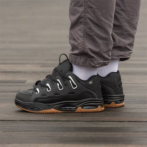 OSIRIS D3 BLACK BROWN - TAKESHOES