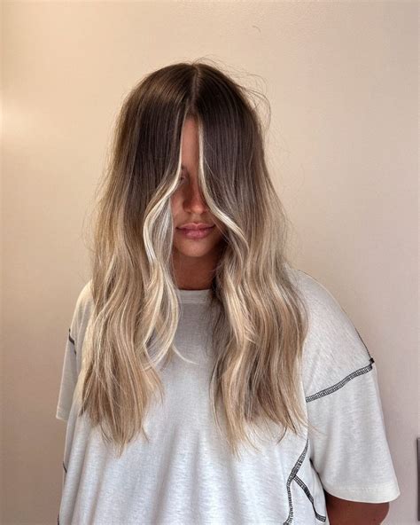 Fall Blonde Balayage Is The Must Try Style For Fall 2025