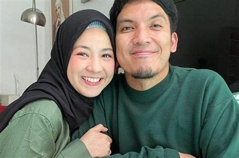 Perjalanan Cinta Desta Dan Natasha Rizky Yang Sempat Tak Direstui