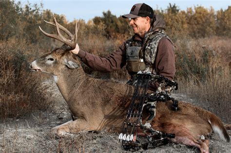 Be Ready To Strike During The Whitetail Deer Rut