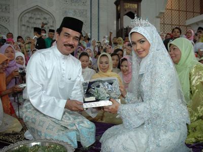 Siti Nurhaliza Sanding Lagi Sekali