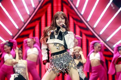 Blackpink's Lisa Sets 7th Guinness World Record With 'Lalisa'