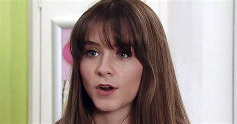 Corries Sophie Webster Star Brooke Vincent Returns To The ITV Cobbles