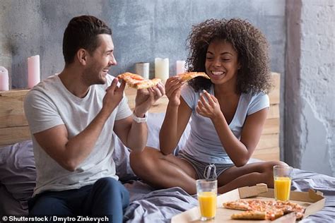 Eating Together Is As Vital As Sex For A Relationship Report Finds Daily Mail Online