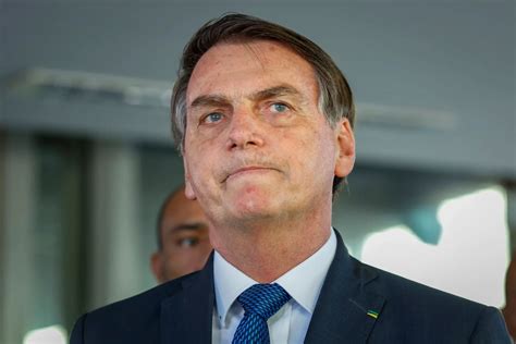 Vídeo Bolsonaro é Recebido Com Gritos De “bandido” E “golpista” No Rio