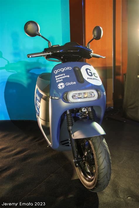 Globe Group Ayala Corp And Gogoro Launch Sustainable Transport In The