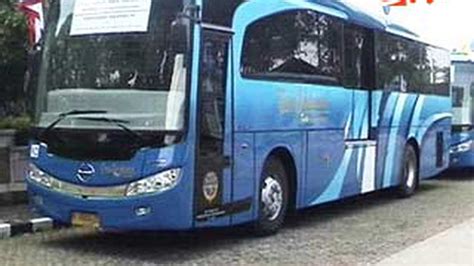 Bus Pengumpan Busway Diminati Penumpang News Liputan