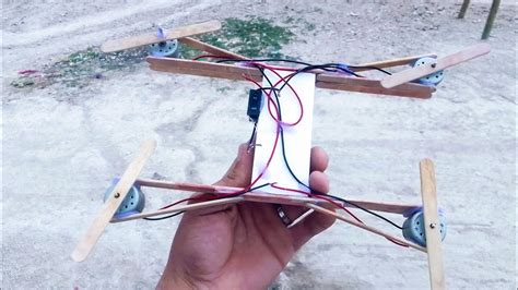 تعلم كيف تصنع طائره 🚁 درون رائعه من عيدان الأيسكريم How To Make Drone