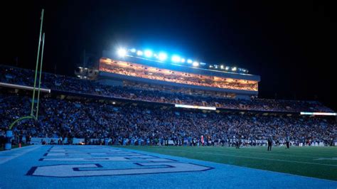 Early Enrollee Lineman Makes His Unc Football Pledge Official Sports