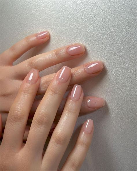 40 Best Glam Nails You Ll Want To Copy Immediately Nude Nails Gel Nails Stylish Nails
