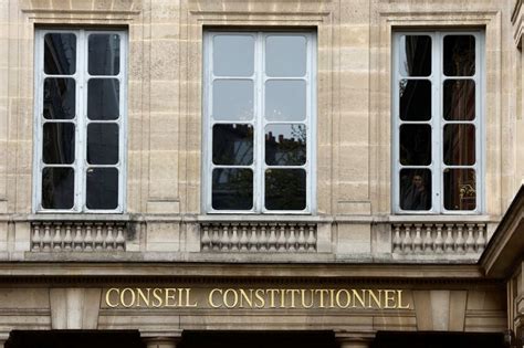 France Le Conseil Constitutionnel Valide Lessentiel De La Réforme Des Retraites